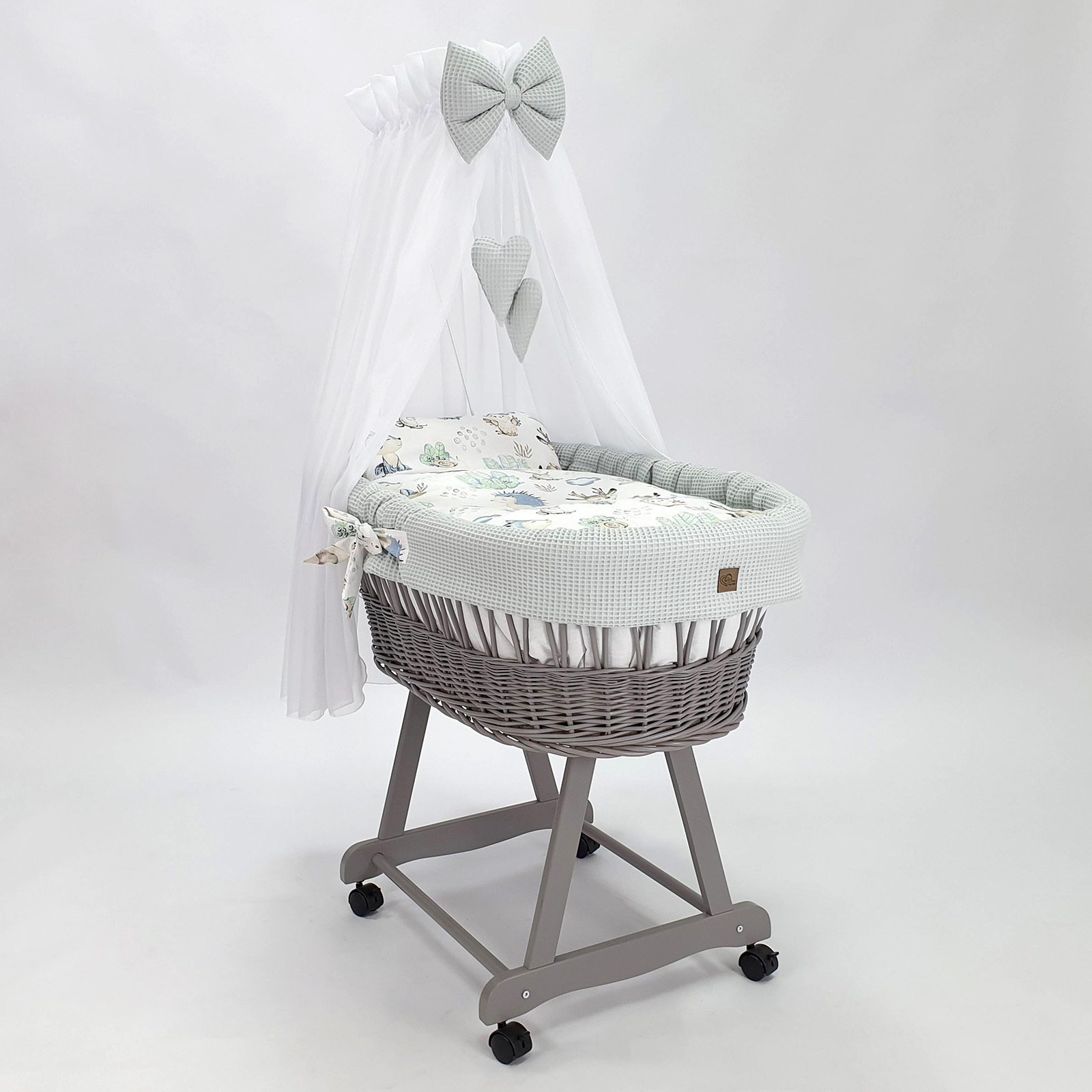 Moisés completo de mimbre con dosel y ropa de cama gris tejido waffle serie HGGR-MOS