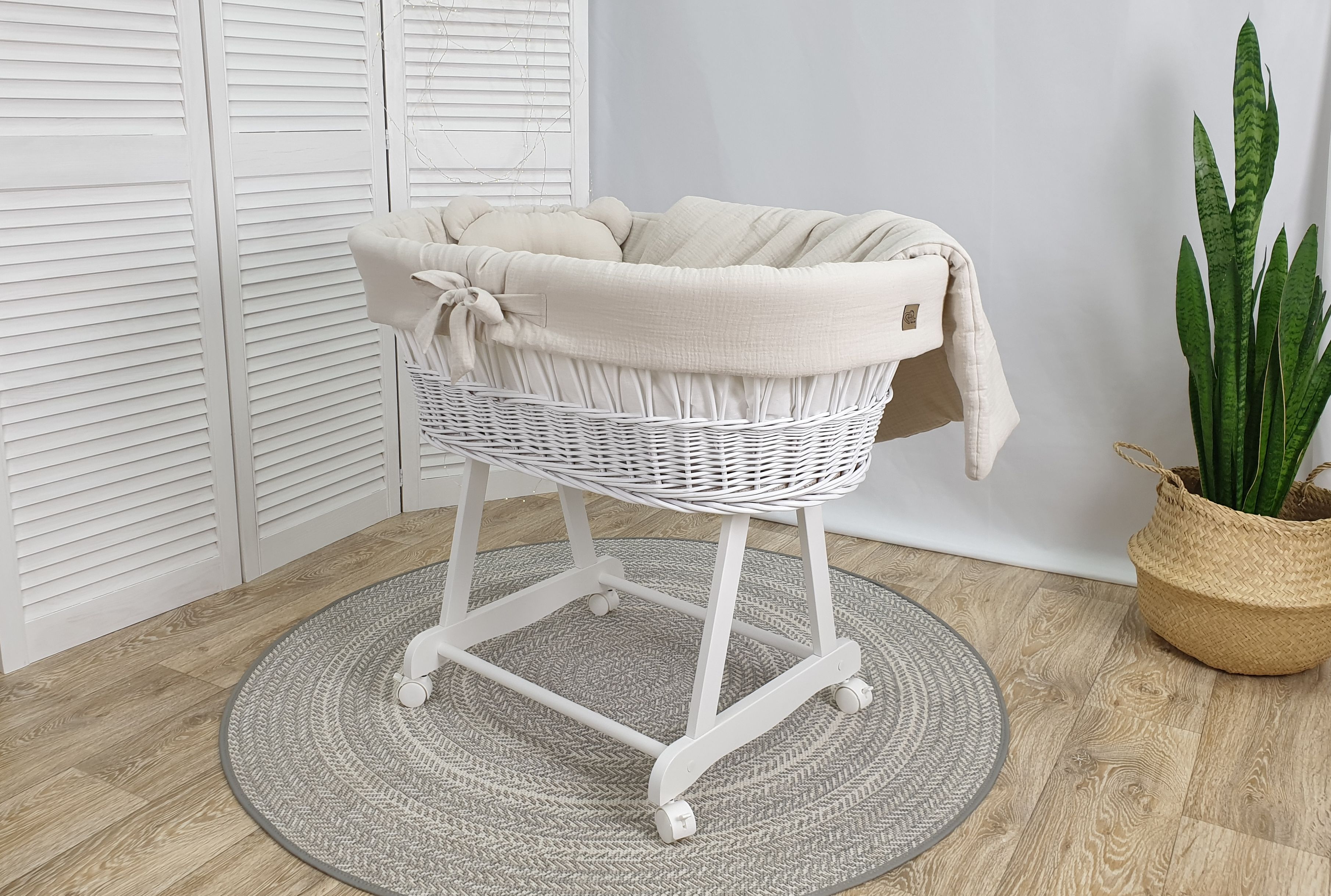 Moisés completo de mimbre sin dosel con ropa de cama beige, blanco, natural muselina y algodón serie BBE-MUS - foto 2