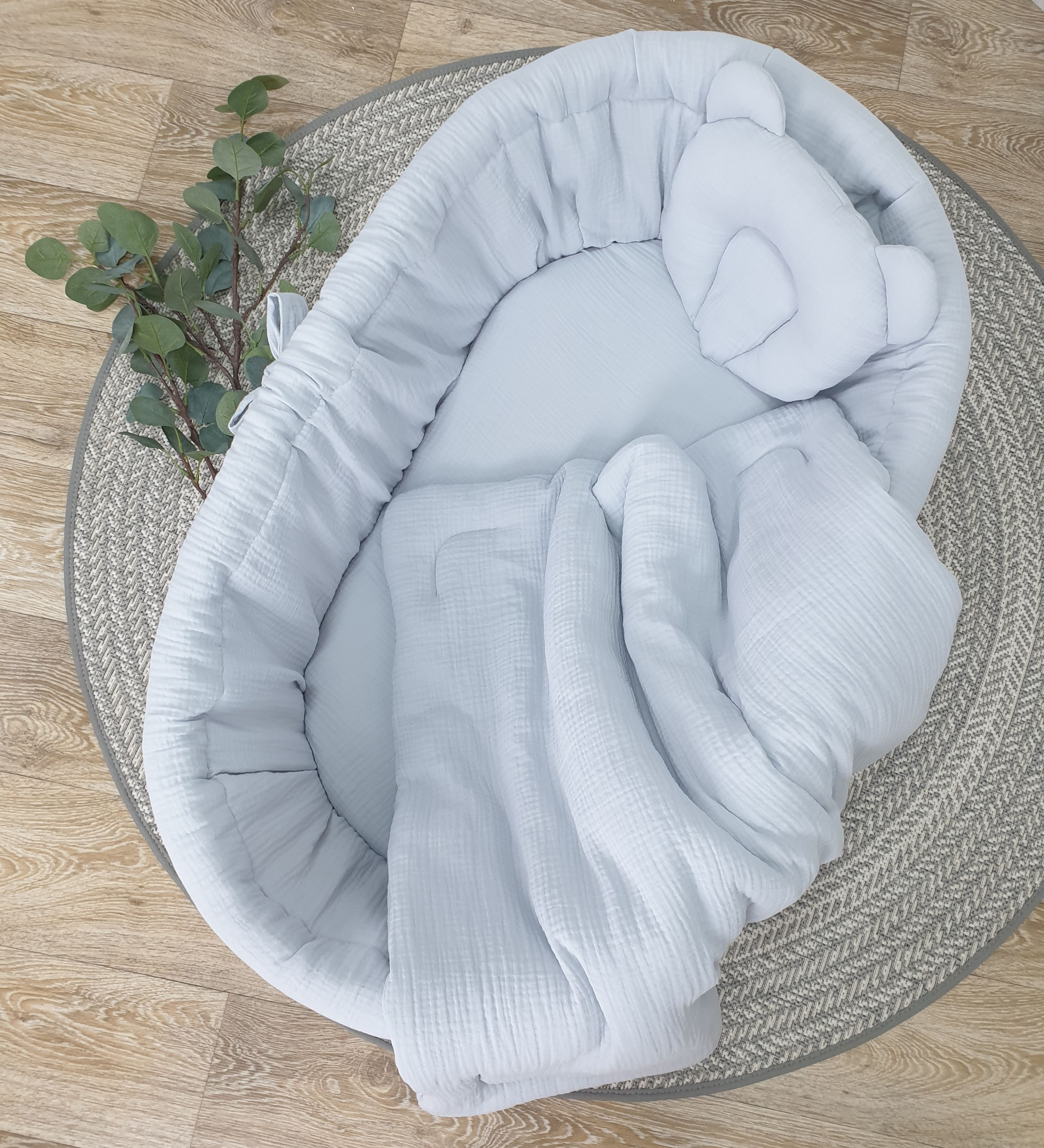 Moisés completo de mimbre sin dosel con ropa de cama gris, natural muselina y algodón - foto 3