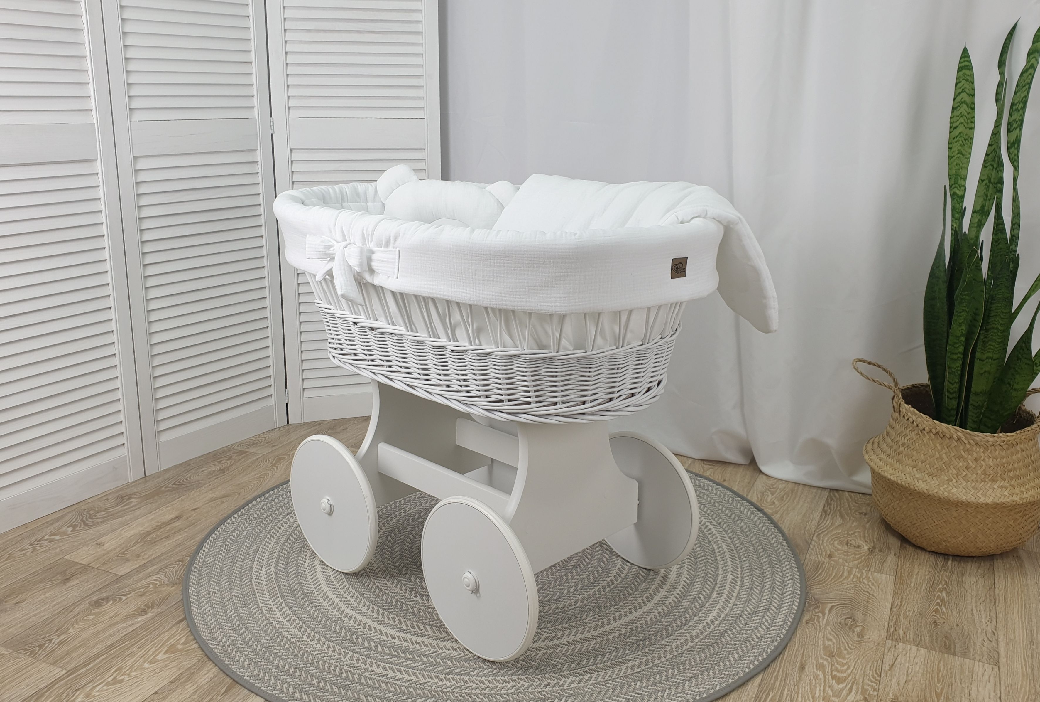 Moisés completo de mimbre sin dosel con ropa de cama blanco muselina serie BBKO-MUS - foto 2